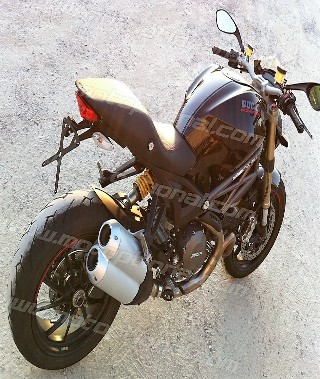 Portatarga Regolabile Ducati Monster 696-796-1100 EVO (+ Luce Targa)